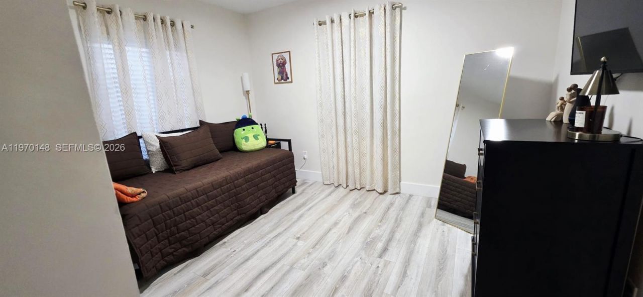 5870 NW 38th St, Virginia Gardens, FL 33166 Photo