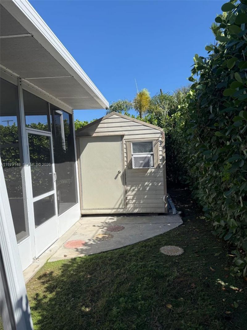 5870 NW 38th St, Virginia Gardens, FL 33166 Photo