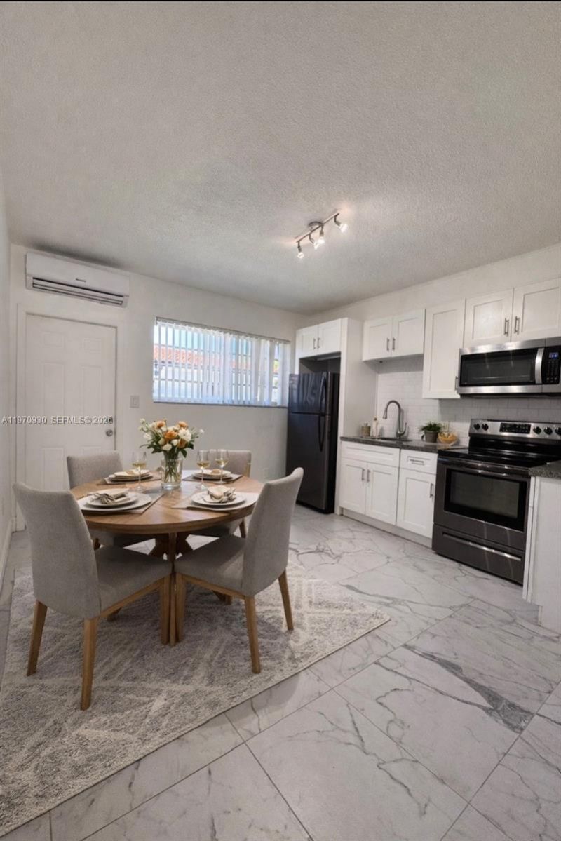 903 80th St, Miami Beach, FL 33141 Photo