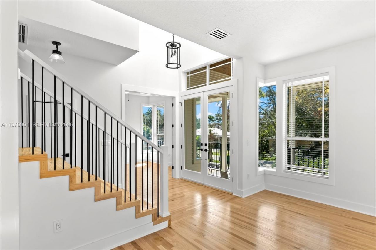 606 Indiana Ave, Crystal Beach, FL 34681 Photo