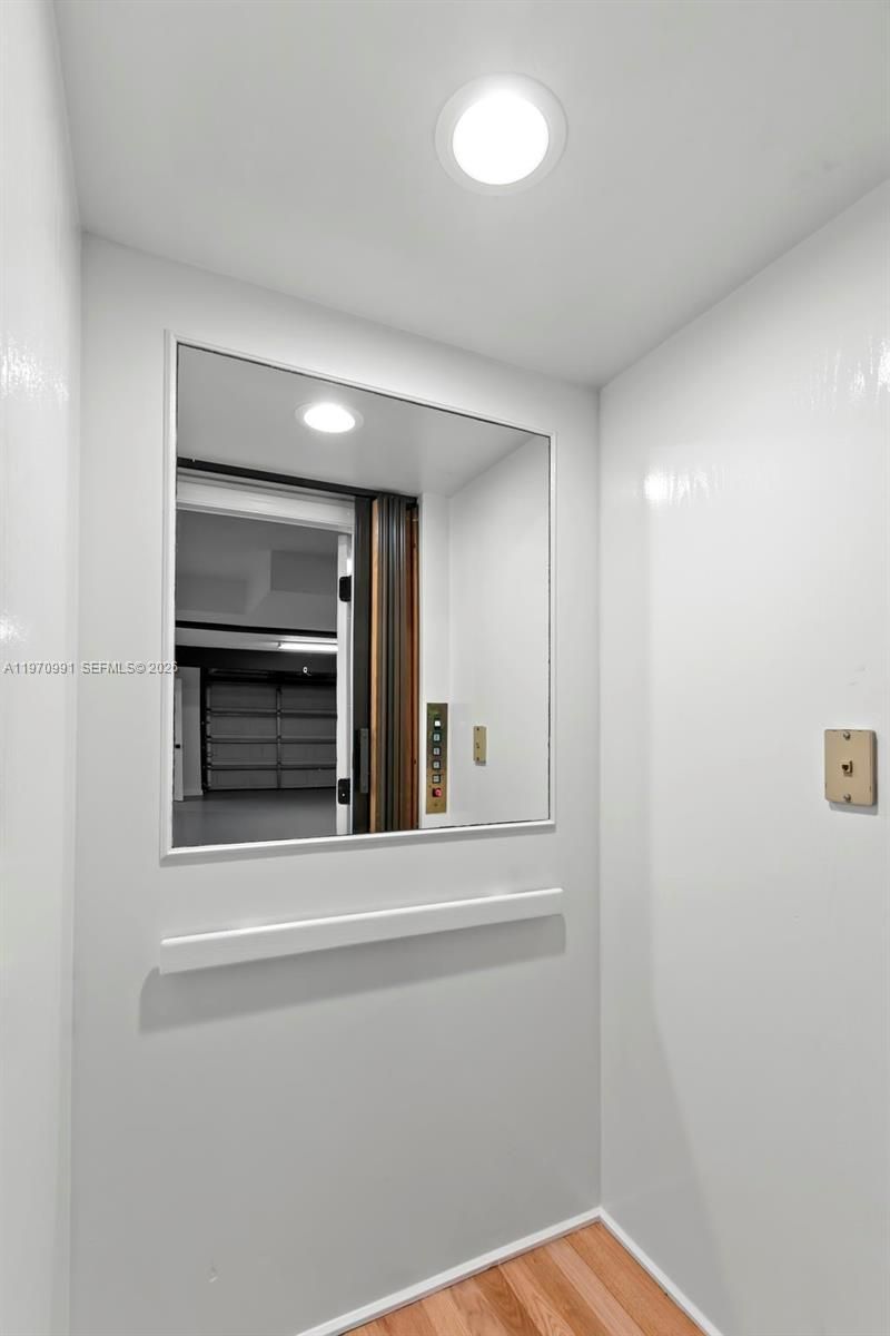 606 Indiana Ave, Crystal Beach, FL 34681 Photo