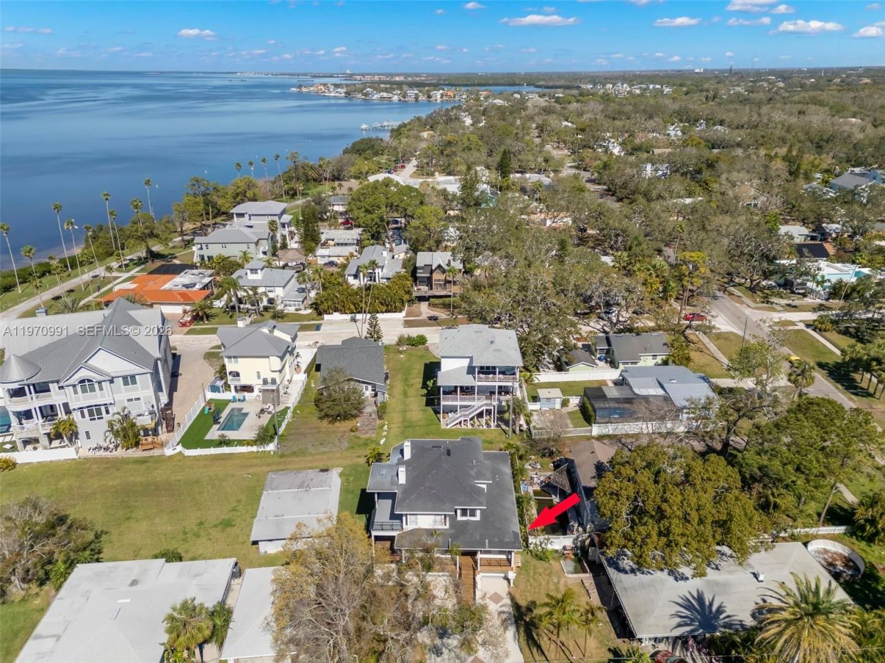 606 Indiana Ave, Crystal Beach, FL 34681 Photo