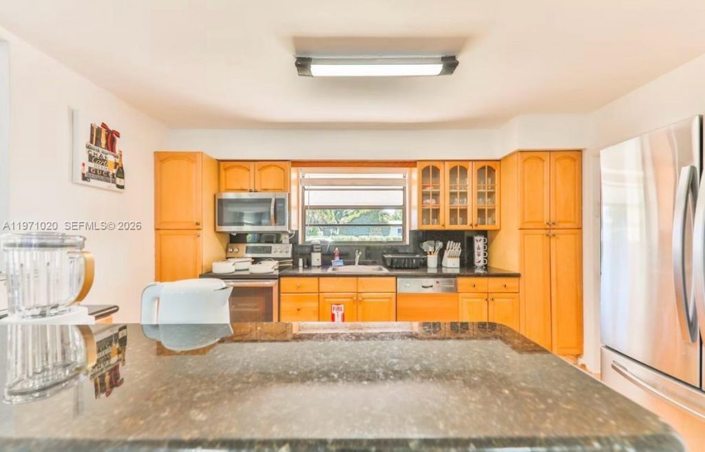 Please Call For Address, Miami, FL 33180 Photo