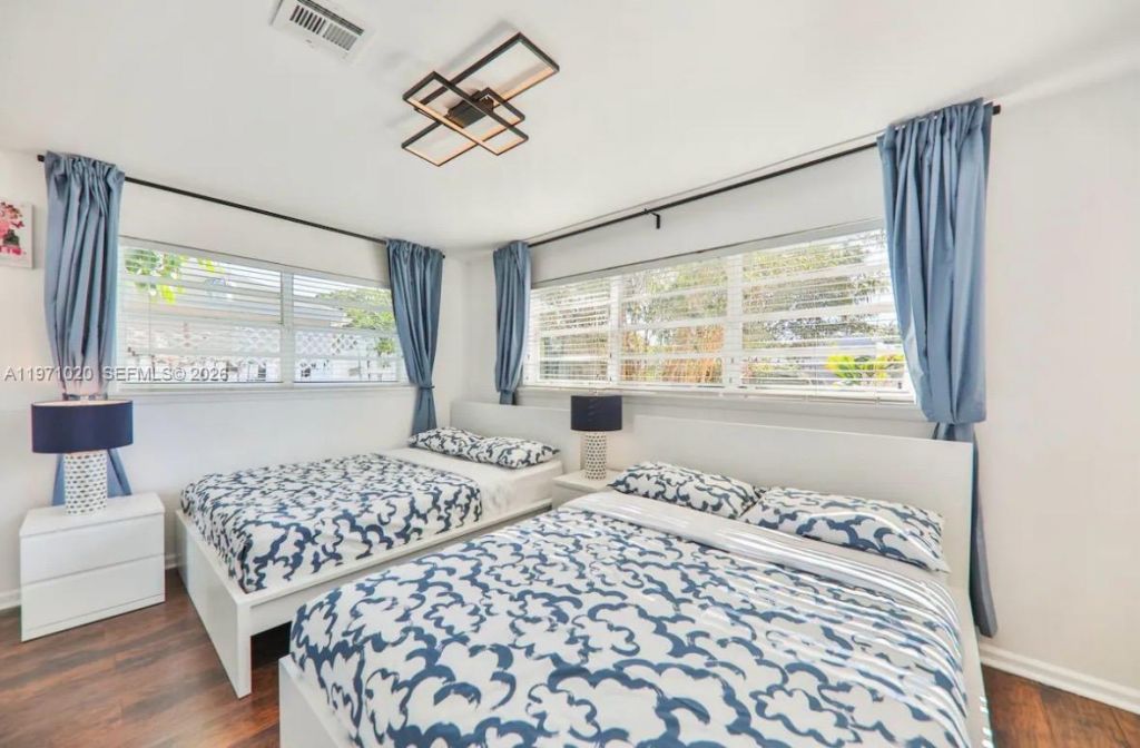 Please Call For Address, Miami, FL 33180 Photo