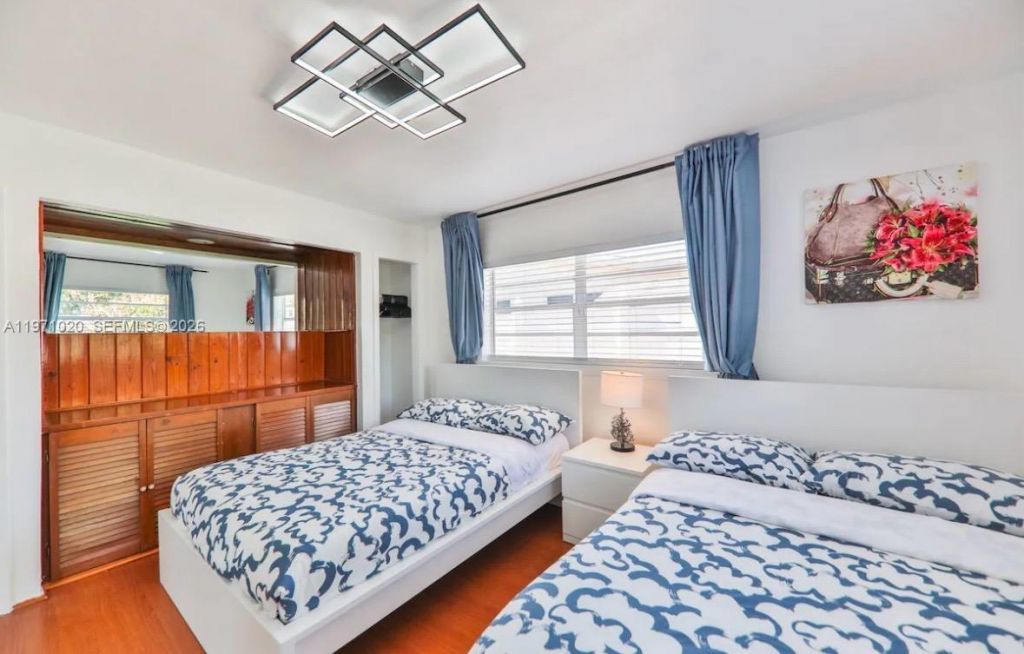 Please Call For Address, Miami, FL 33180 Photo