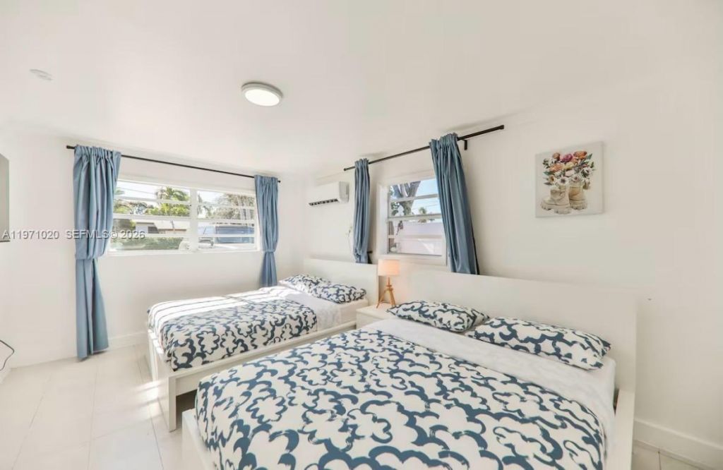 Please Call For Address, Miami, FL 33180 Photo