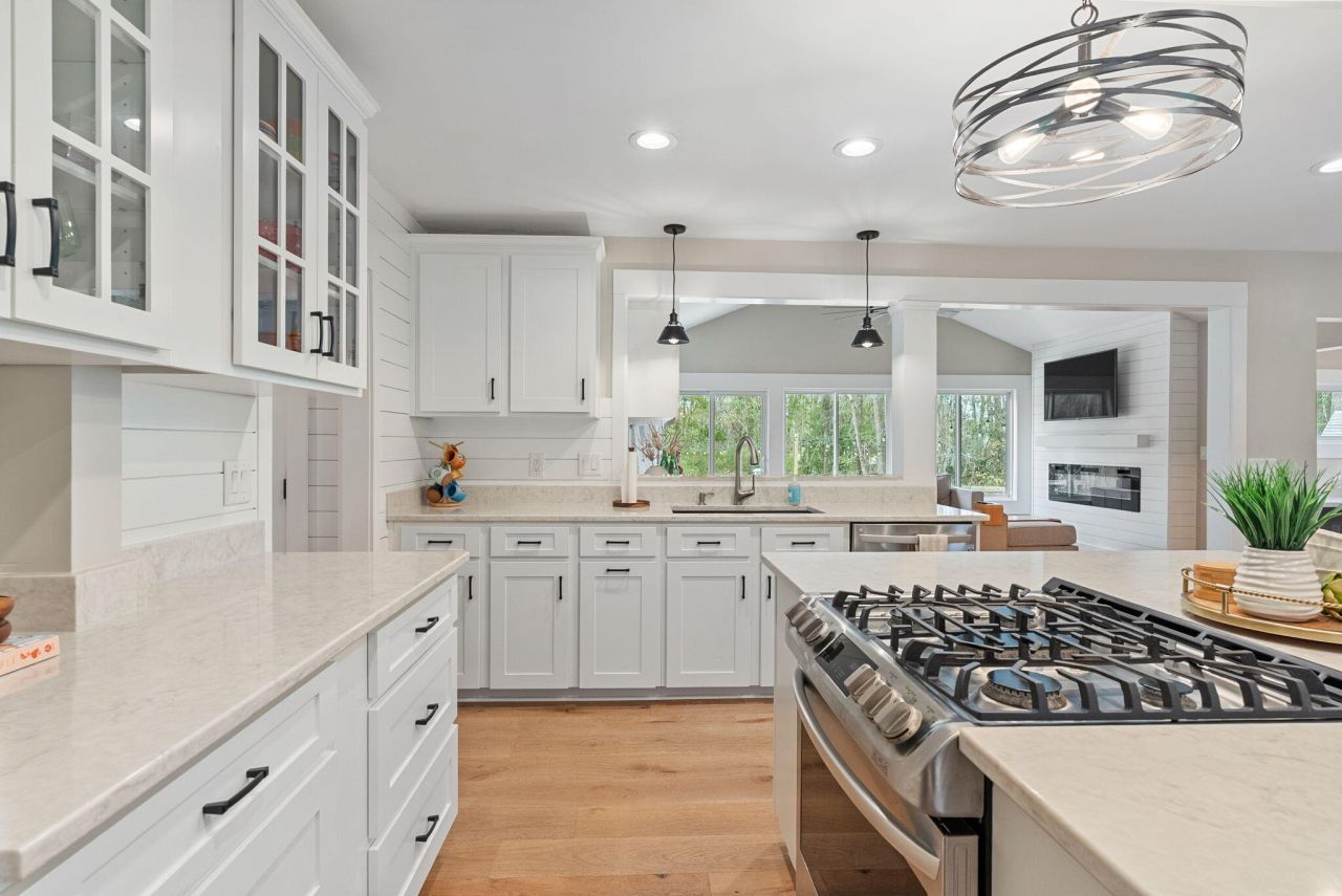 978 Law Lane Photo 16