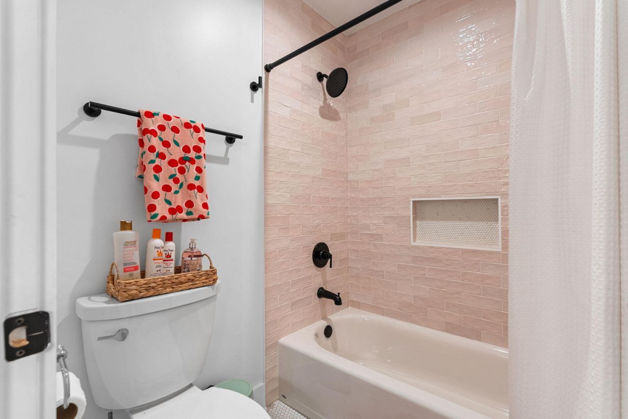 978 Law Lane Photo 40