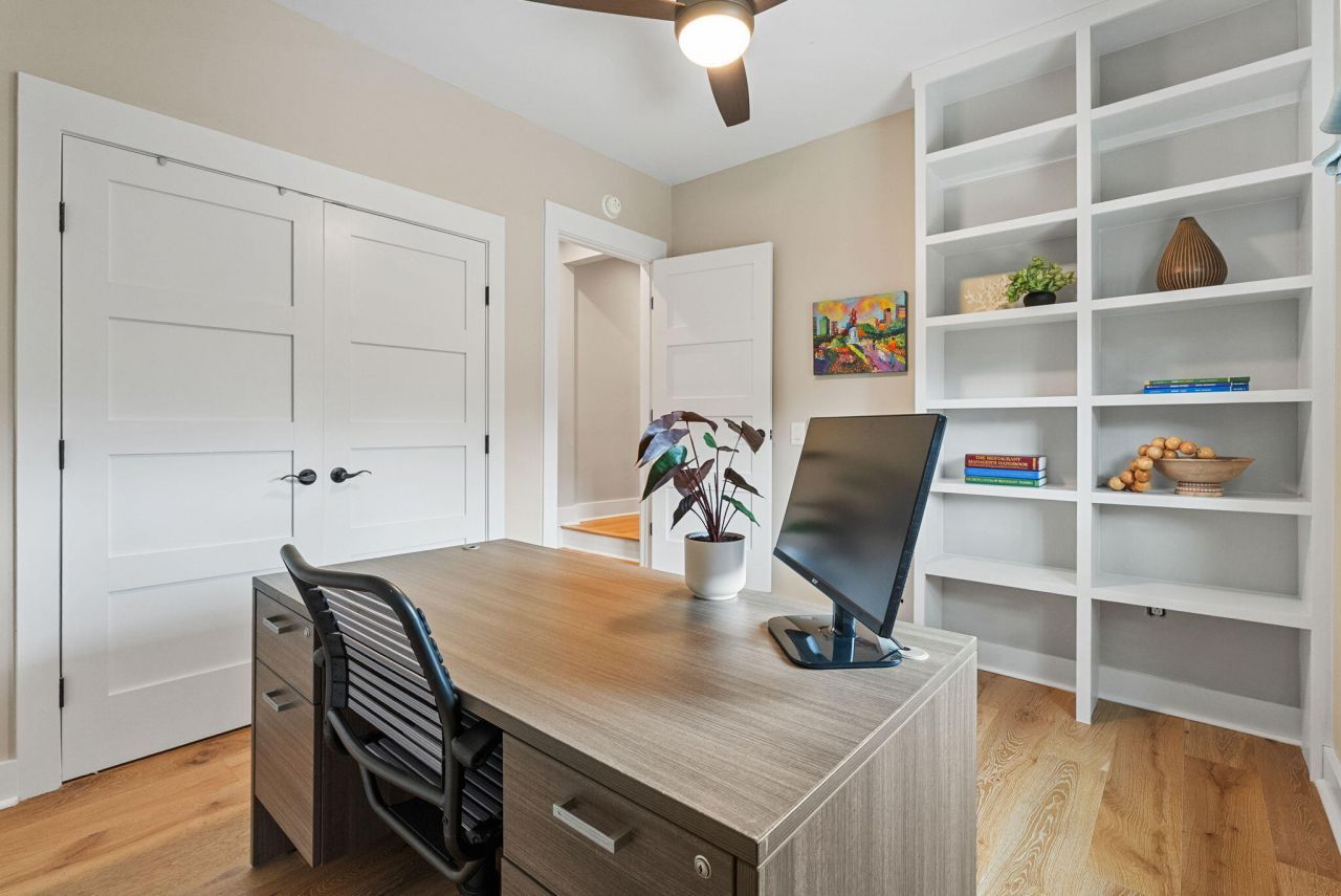 978 Law Lane Photo 41