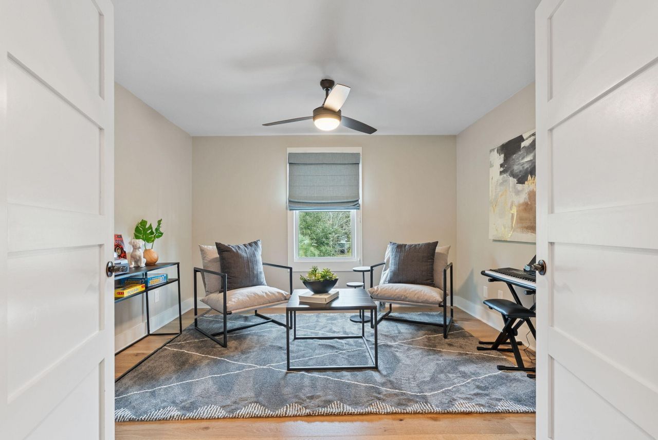 978 Law Lane Photo 42