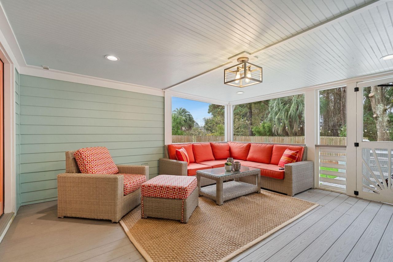 978 Law Lane Photo 48