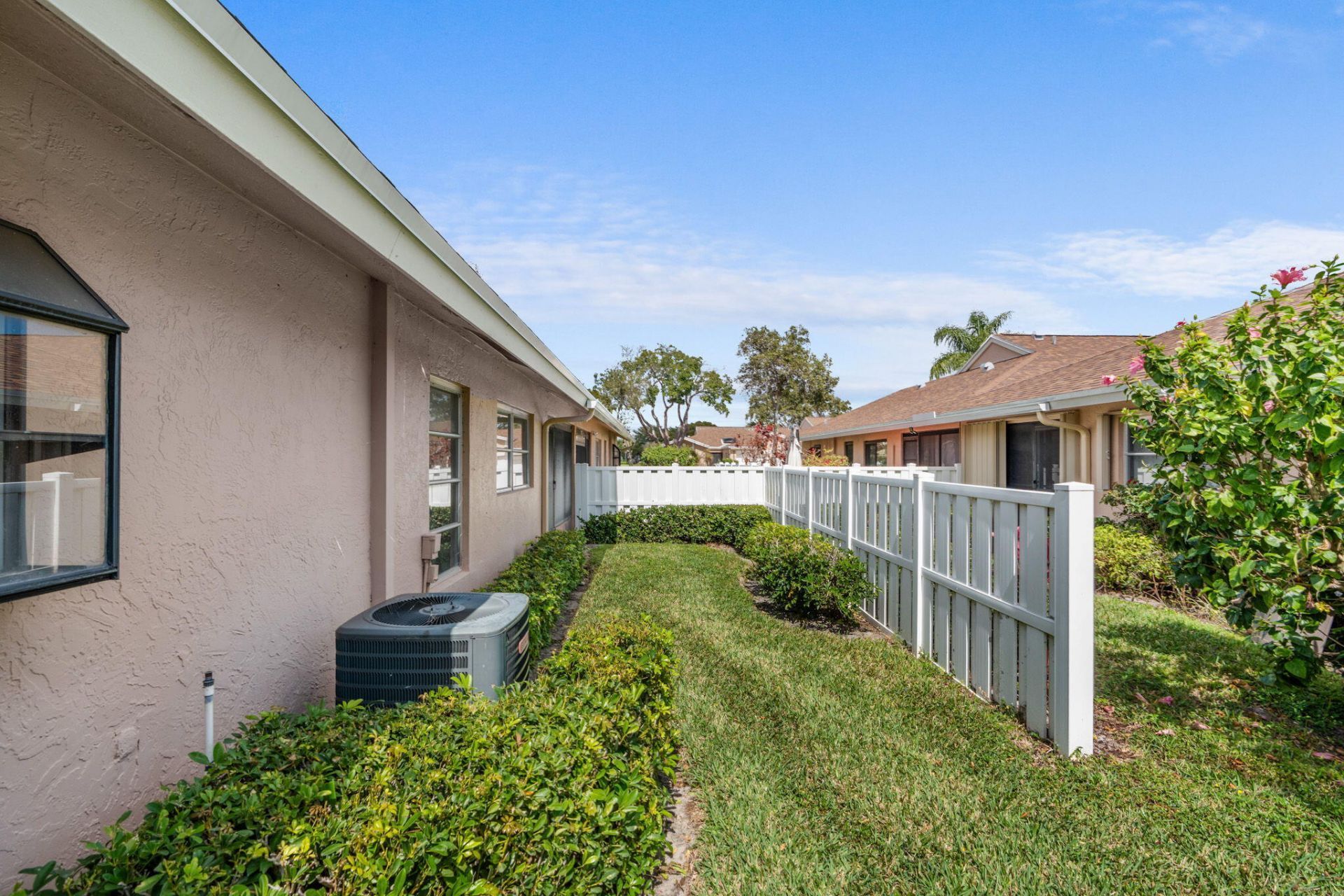 8101 Sweetbriar Way, Unit B, Boca Raton, FL 33496 Photo