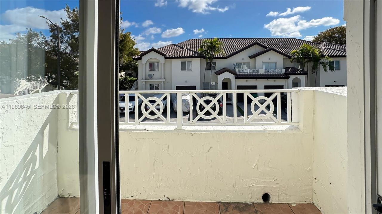 8902 NW 109th Ct, Unit 1203, Doral, FL 33178 Photo