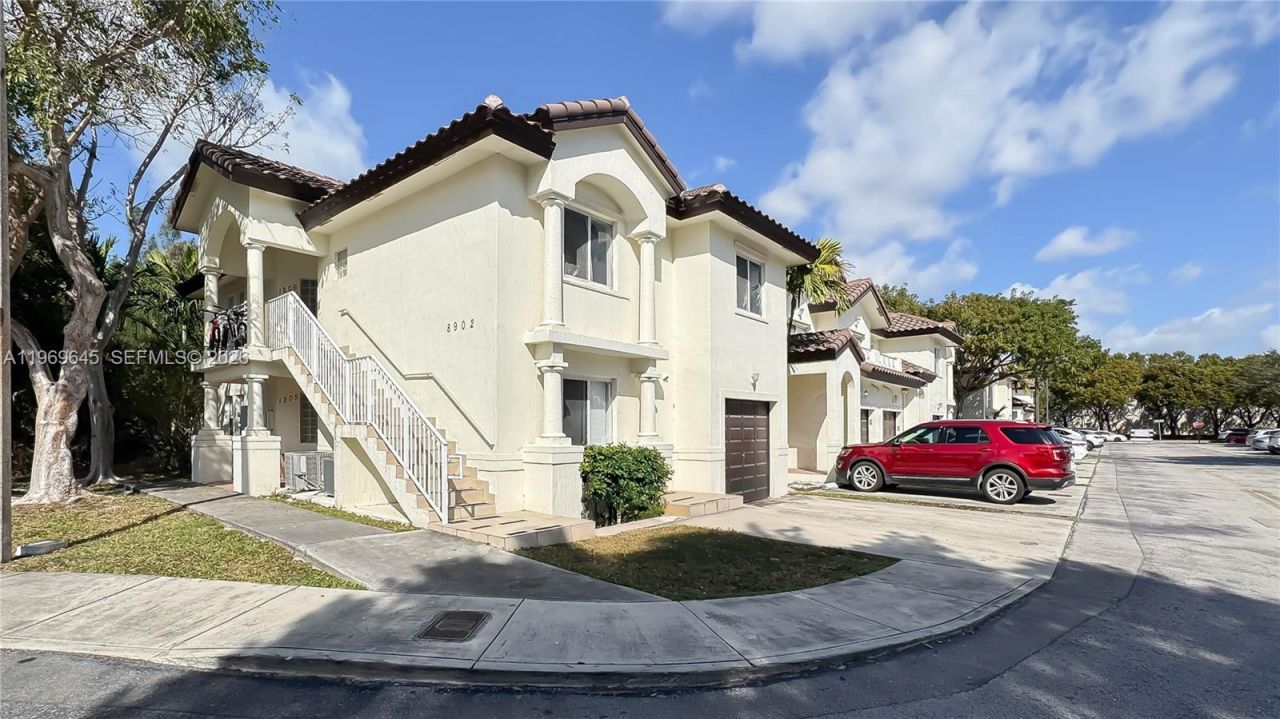 8902 NW 109th Ct, Unit 1203, Doral, FL 33178 Photo