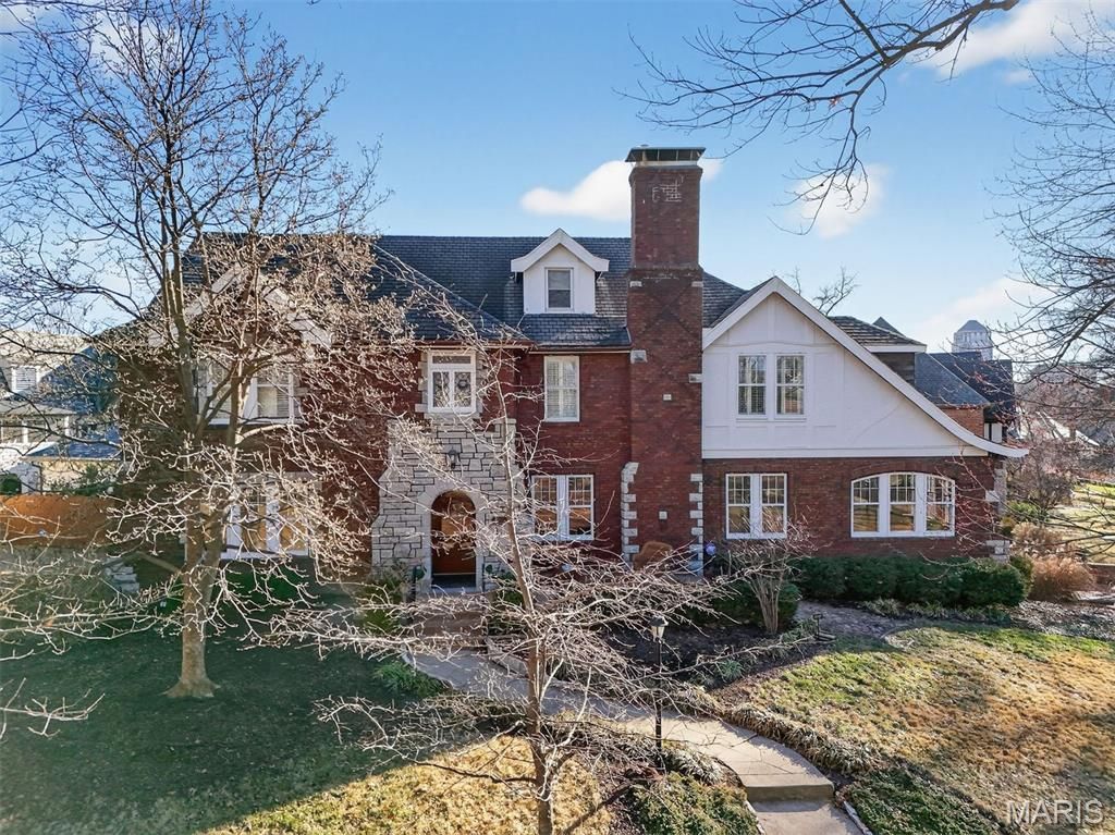 7298 Greenway Avenue, University City, MO 63130 Main Photo