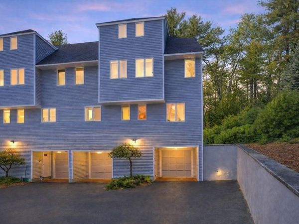 921 Sherwood Forest Ln, Unit 921, Saugus, MA 01906