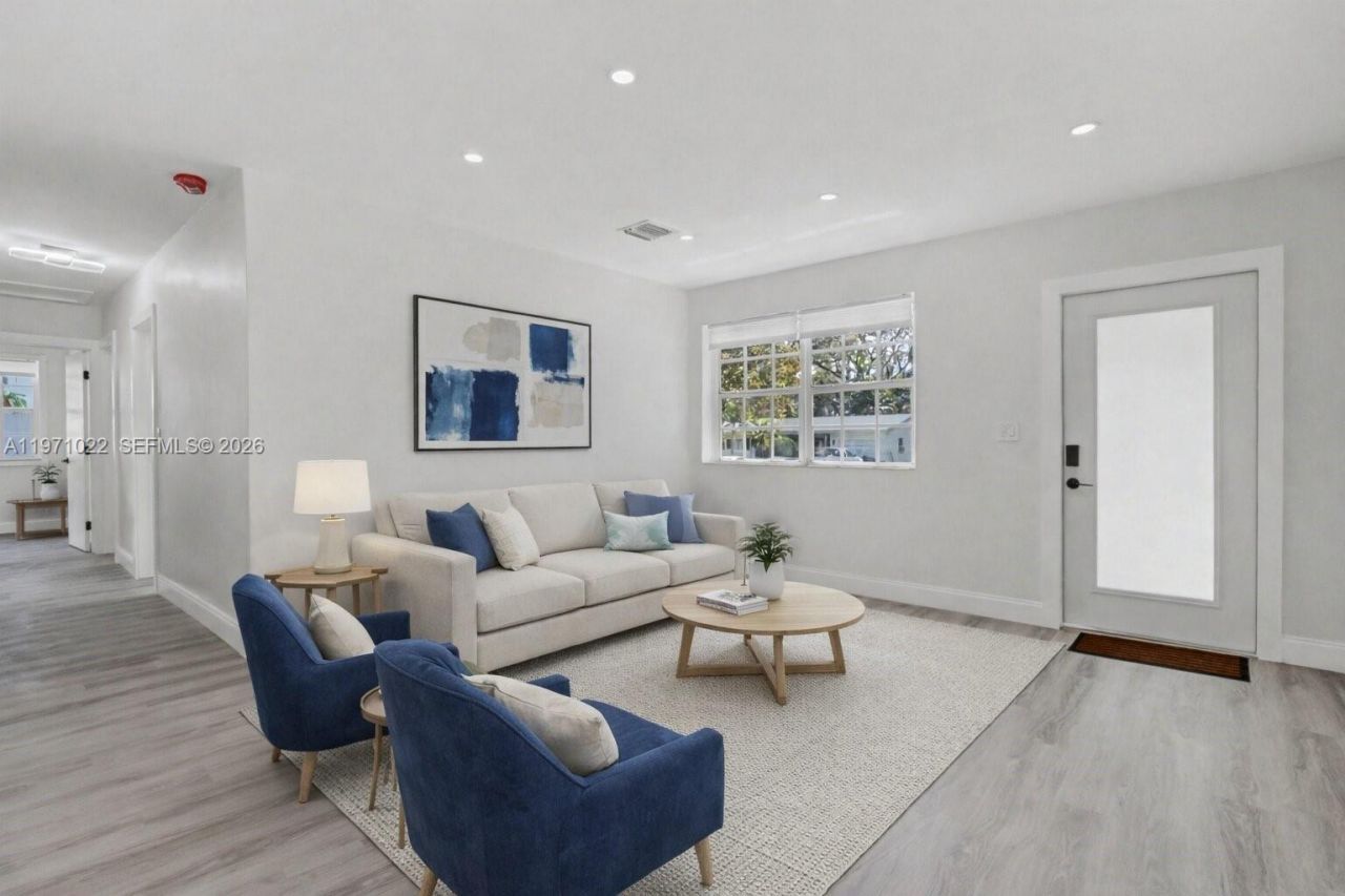 941 NE 154th St, North Miami Beach, FL 33162 Photo