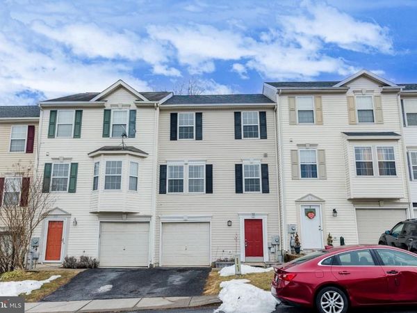 55 THORNBERRY DRIVE, MARTINSBURG, WV 25403