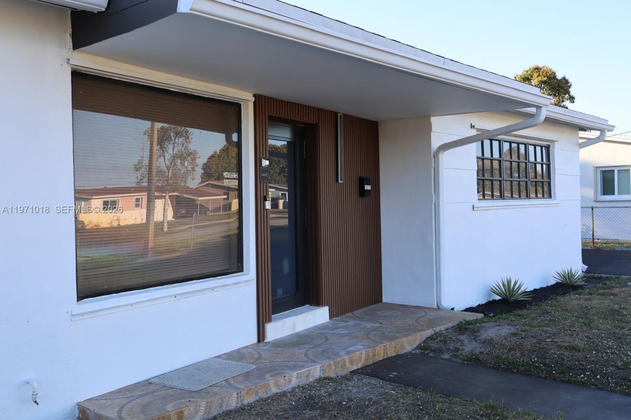 18712 NW 23rd Ct, Miami Gardens, FL 33056 Photo