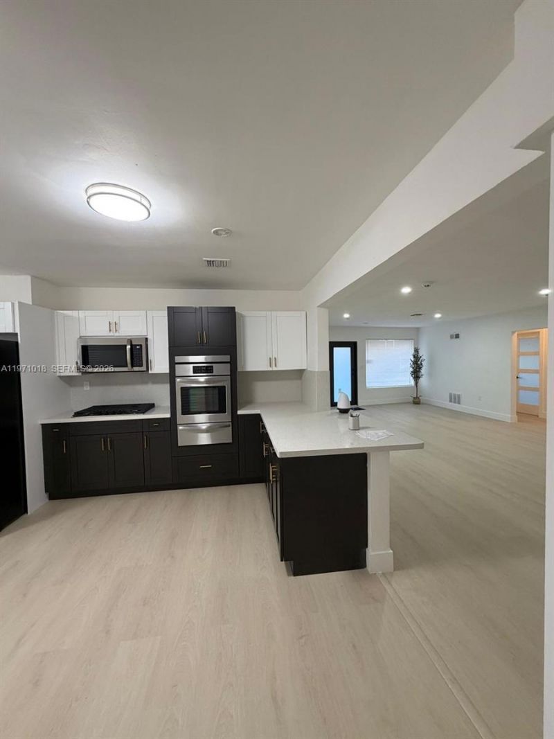 18712 NW 23rd Ct, Miami Gardens, FL 33056 Photo