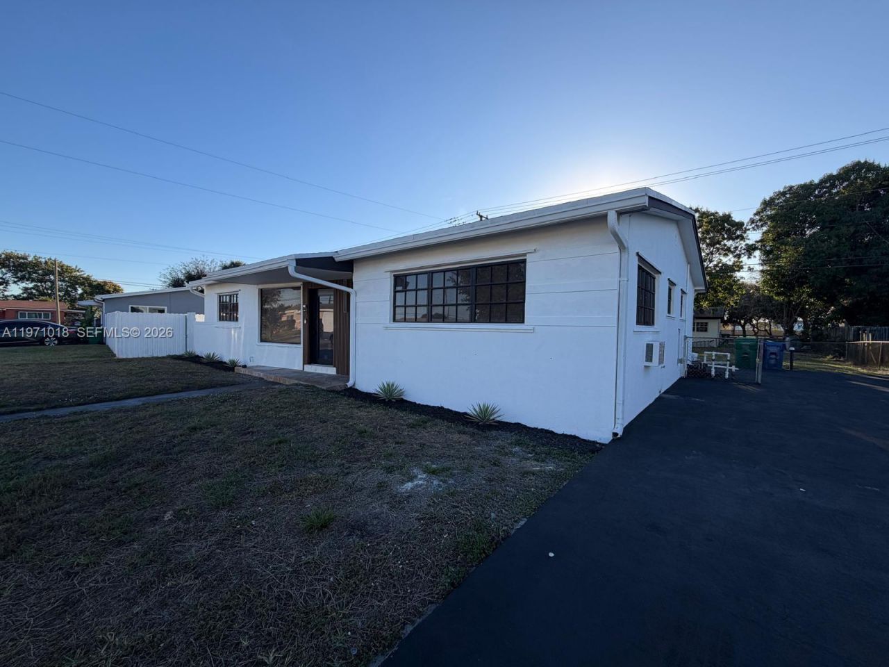 18712 NW 23rd Ct, Miami Gardens, FL 33056 Photo