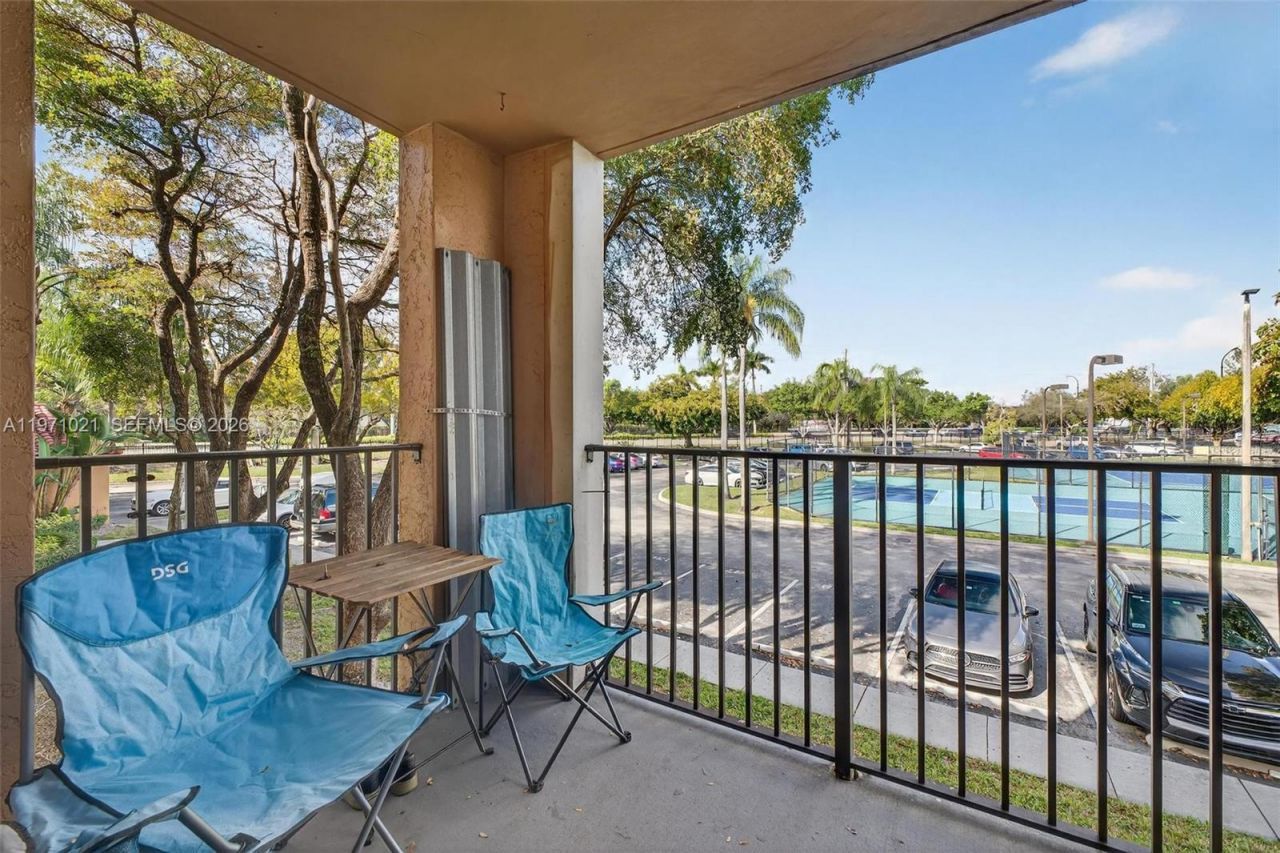 2133 Renaissance Blvd, Unit 203, Miramar, FL 33025 Photo