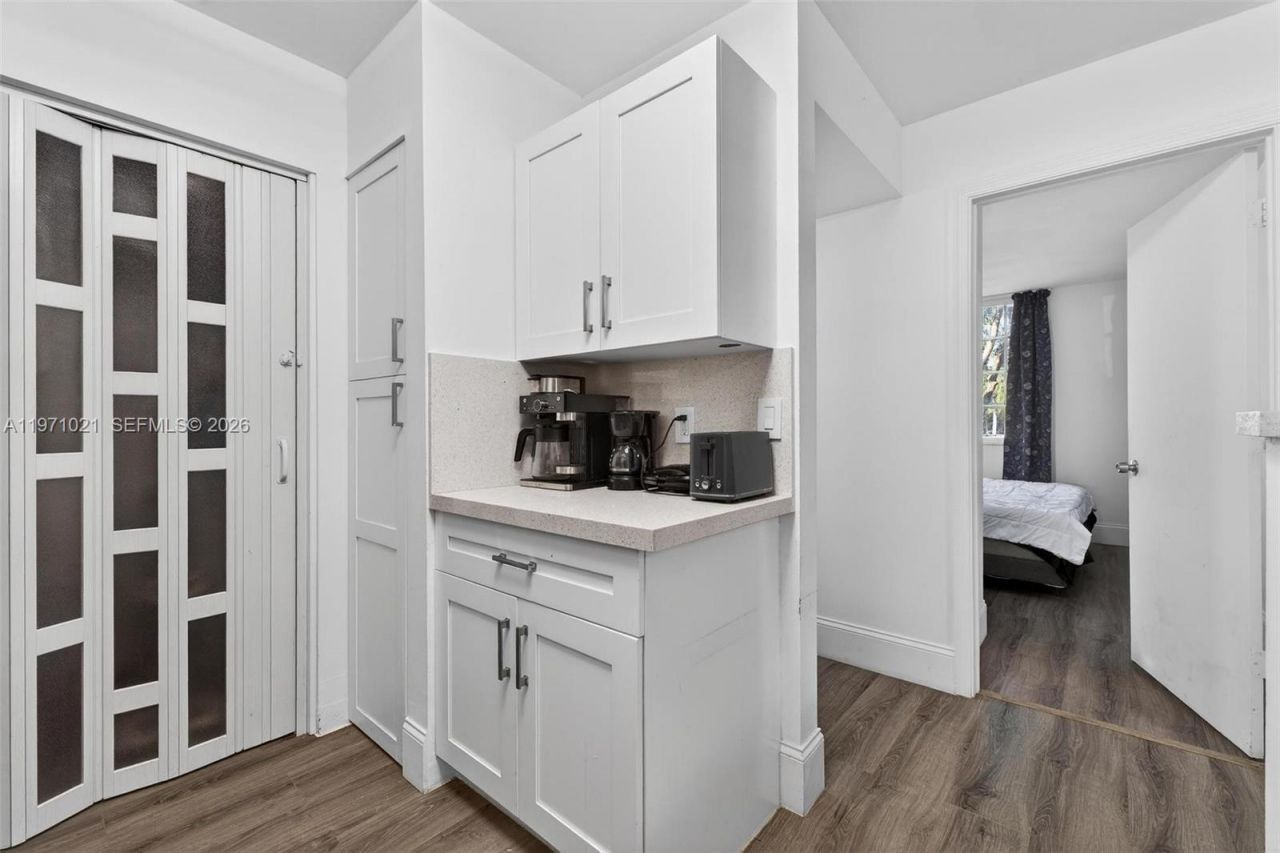 2133 Renaissance Blvd, Unit 203, Miramar, FL 33025 Photo