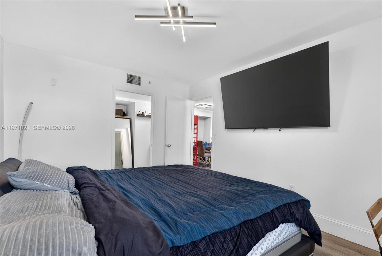 2133 Renaissance Blvd, Unit 203, Miramar, FL 33025 Photo