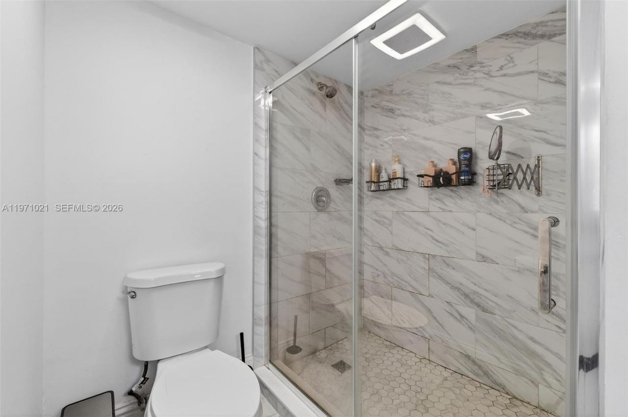 2133 Renaissance Blvd, Unit 203, Miramar, FL 33025 Photo