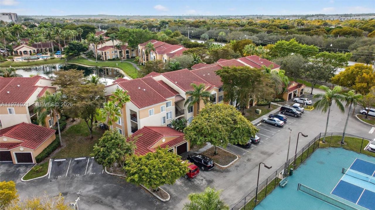 2133 Renaissance Blvd, Unit 203, Miramar, FL 33025 Photo