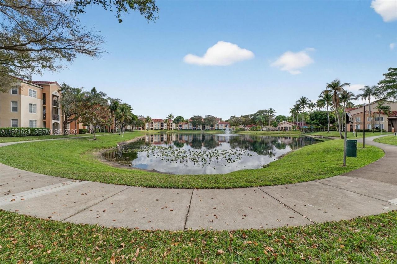 2133 Renaissance Blvd, Unit 203, Miramar, FL 33025 Photo
