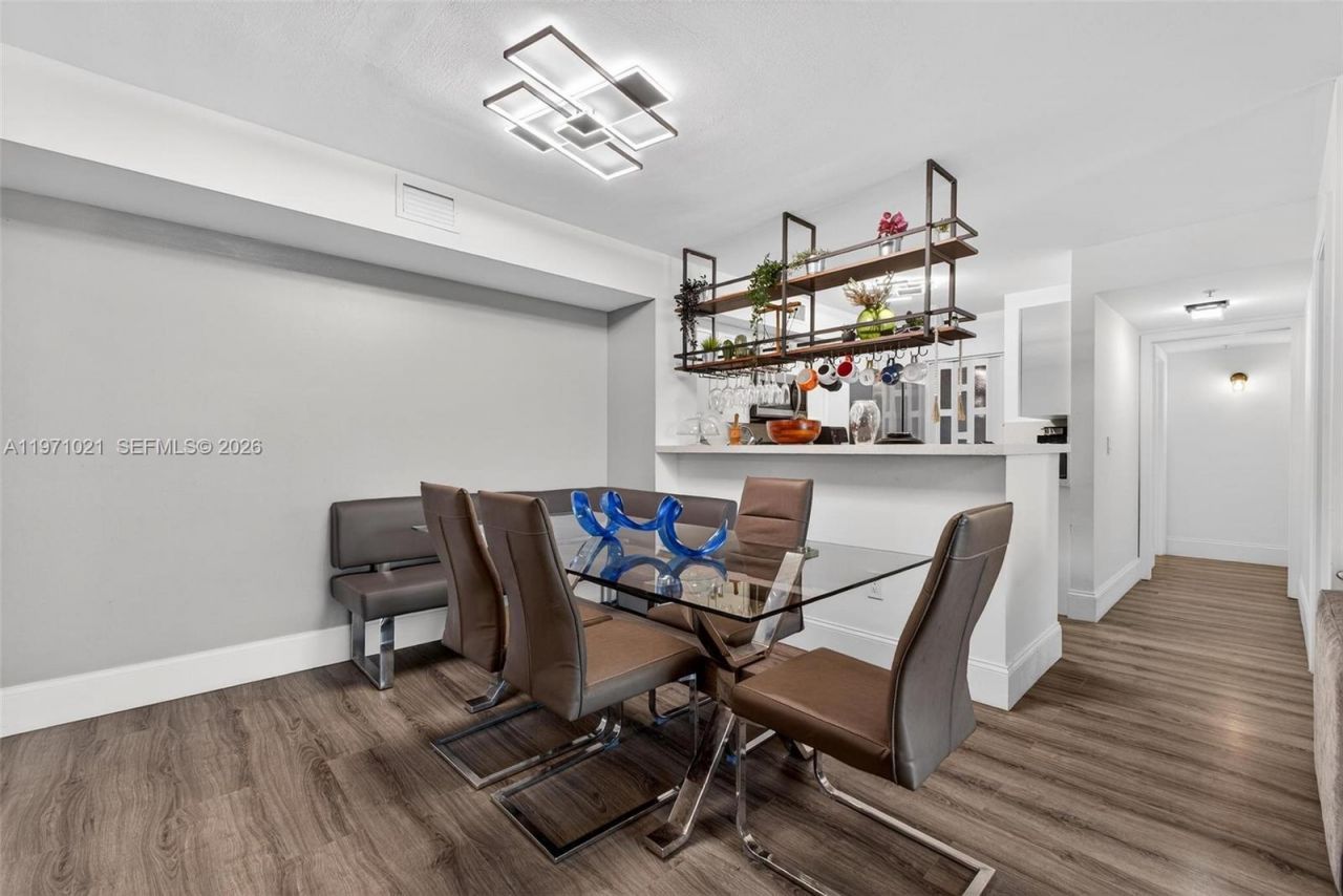 2133 Renaissance Blvd, Unit 203, Miramar, FL 33025 Photo