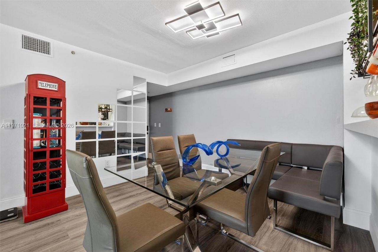 2133 Renaissance Blvd, Unit 203, Miramar, FL 33025 Photo