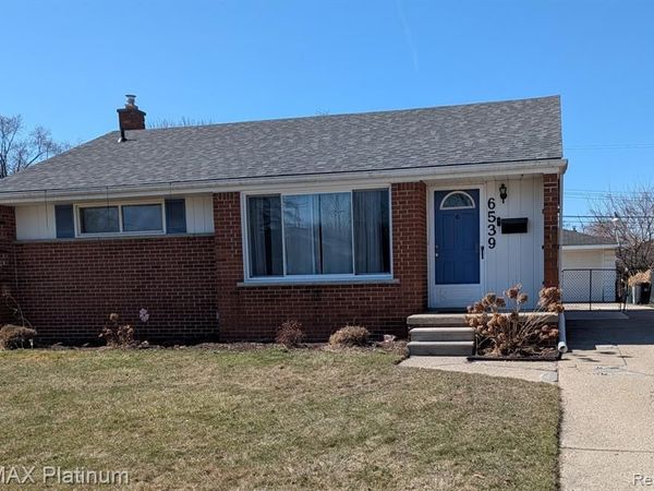 6539 Sterling Court, Garden City, MI 48135