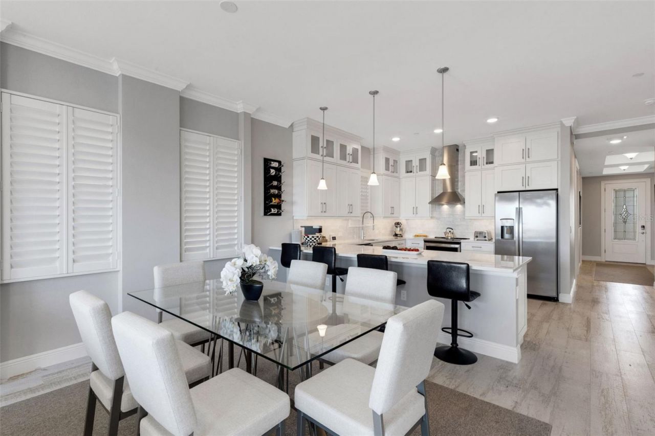 501 Tamiami Trail N, Unit 402, Venice, FL 34285 Photo