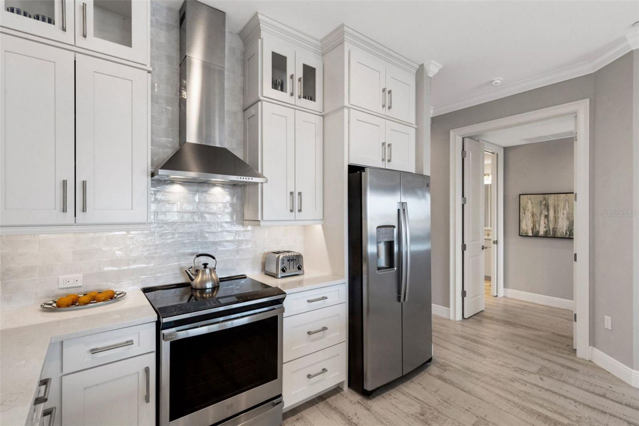501 Tamiami Trail N, Unit 402, Venice, FL 34285 Photo