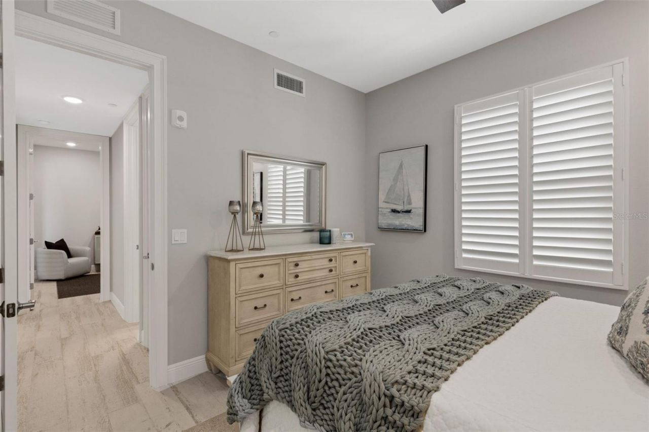 501 Tamiami Trail N, Unit 402, Venice, FL 34285 Photo