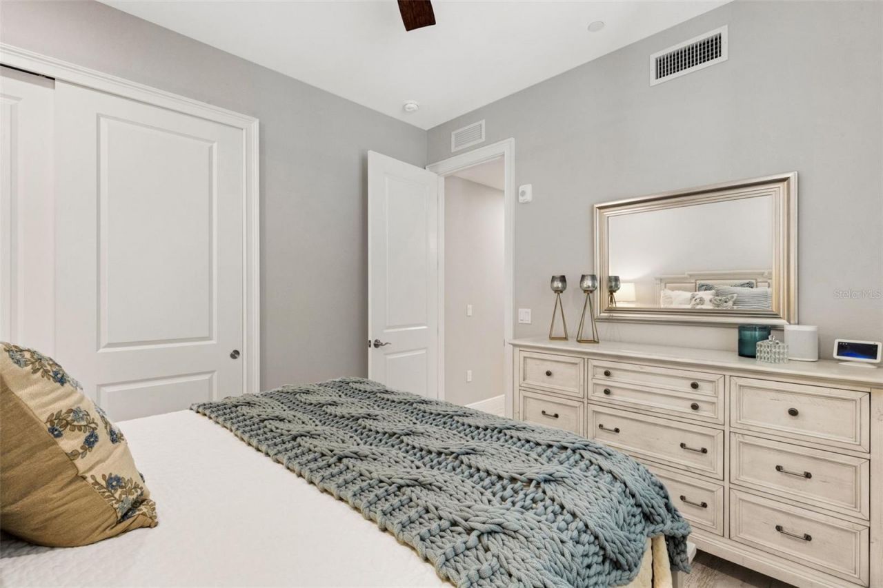 501 Tamiami Trail N, Unit 402, Venice, FL 34285 Photo
