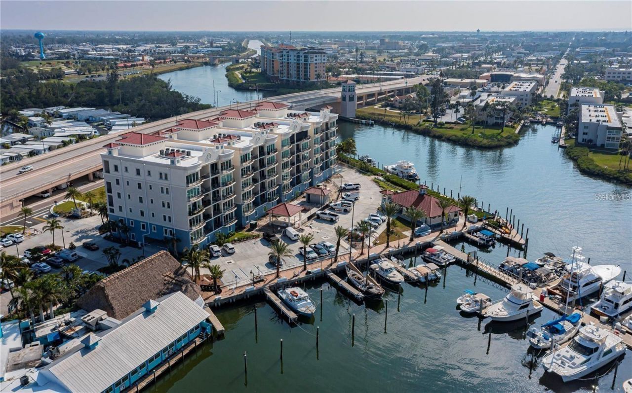 501 Tamiami Trail N, Unit 402, Venice, FL 34285 Photo