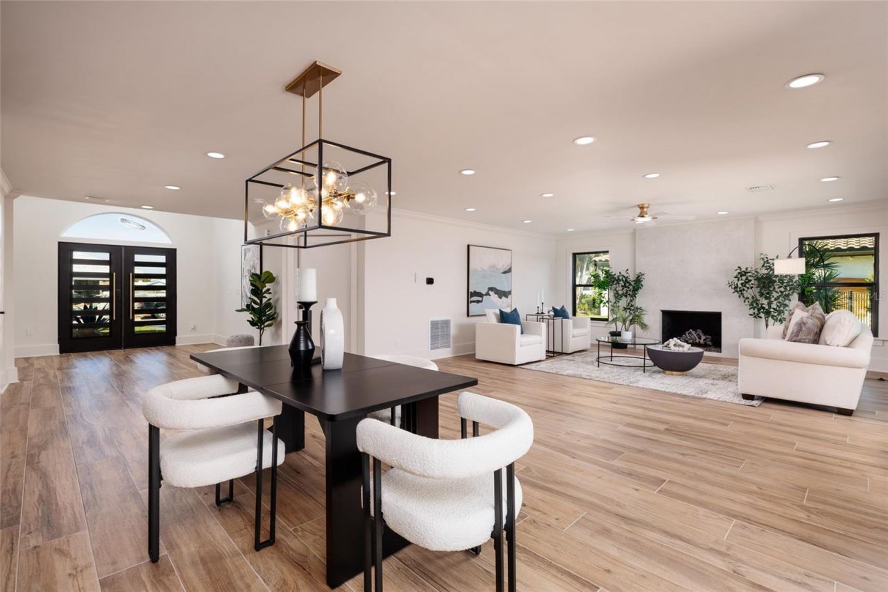 2032 Kansas Avenue Ne, Saint Petersburg, FL 33703 Photo