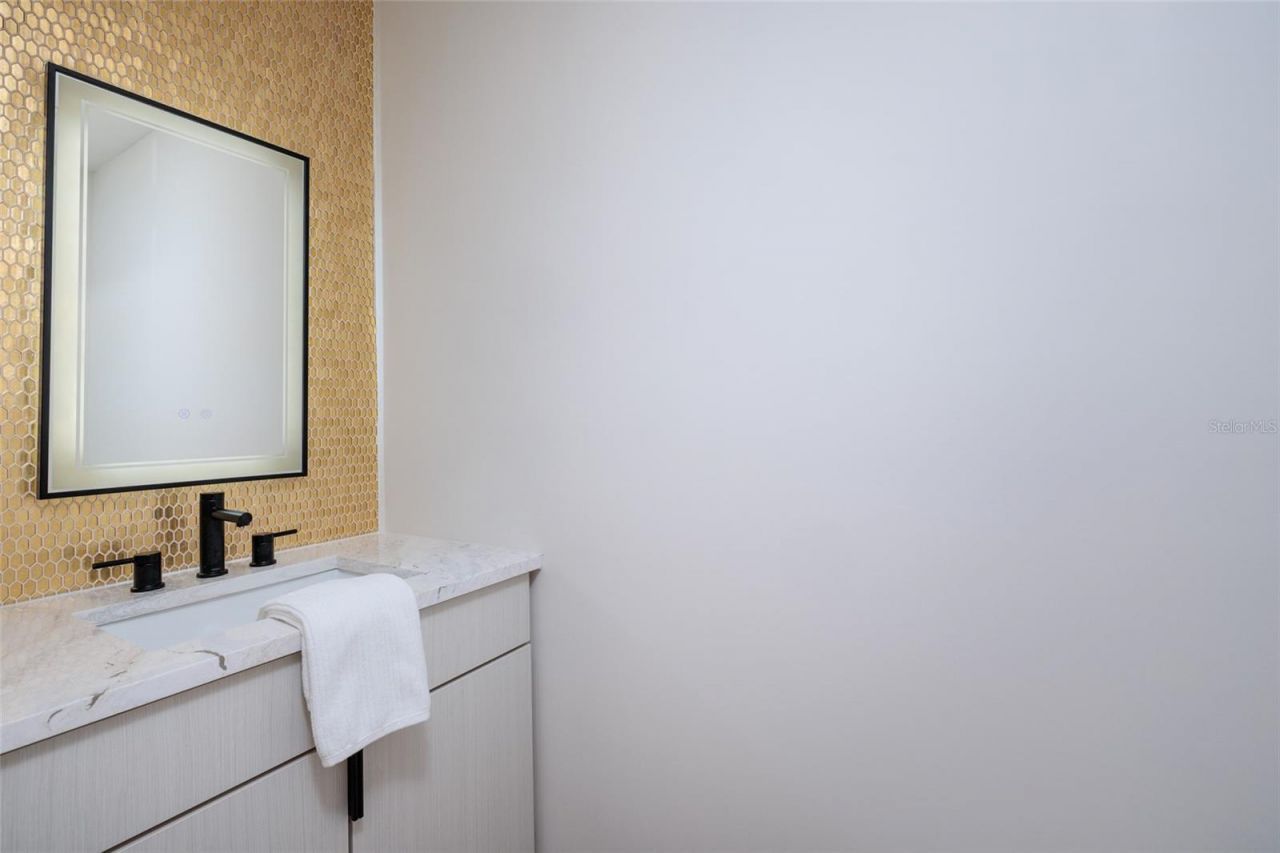 2032 Kansas Avenue Ne, Saint Petersburg, FL 33703 Photo