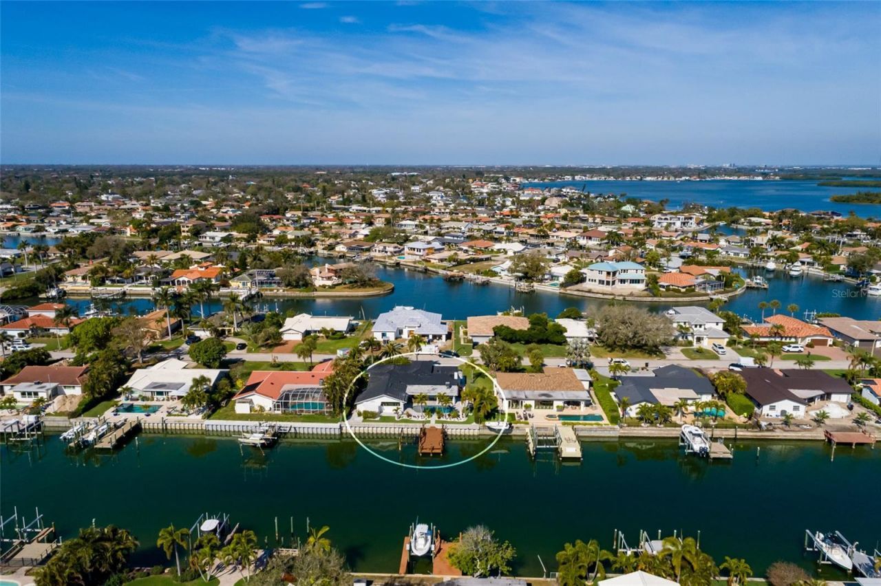 2032 Kansas Avenue Ne, Saint Petersburg, FL 33703 Photo