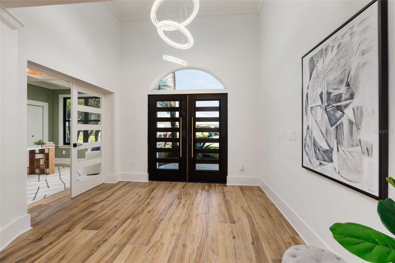 2032 Kansas Avenue Ne, Saint Petersburg, FL 33703 Photo