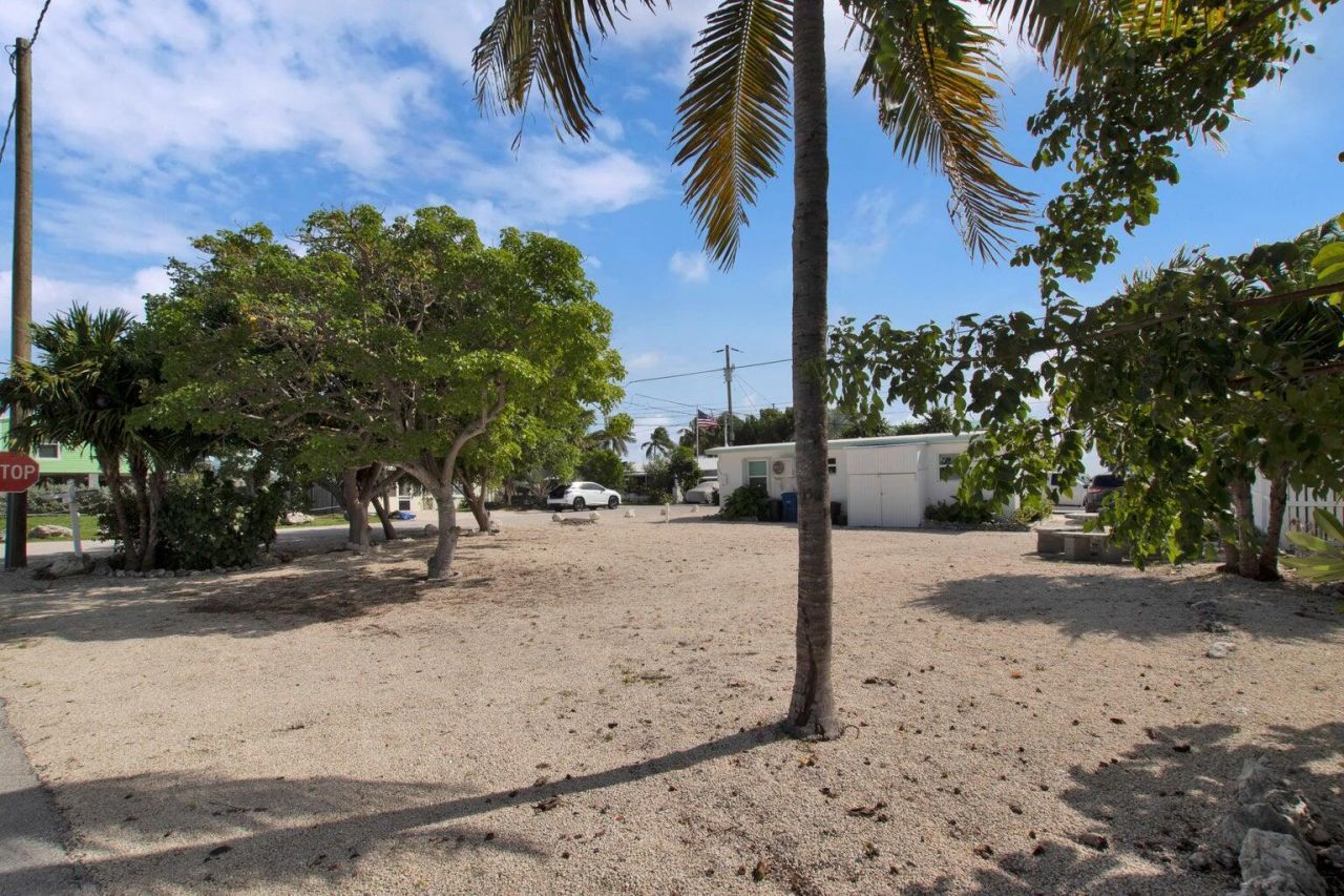 Lot 70 5th Avenue, Lot #Ocean, Marathon, FL 33050 Photo