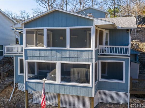 830 Shawnee View Drive, Sunrise Beach, MO 65079