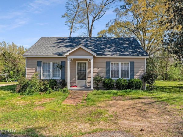 2314 Blount Avenue, Prentiss, MS 39474