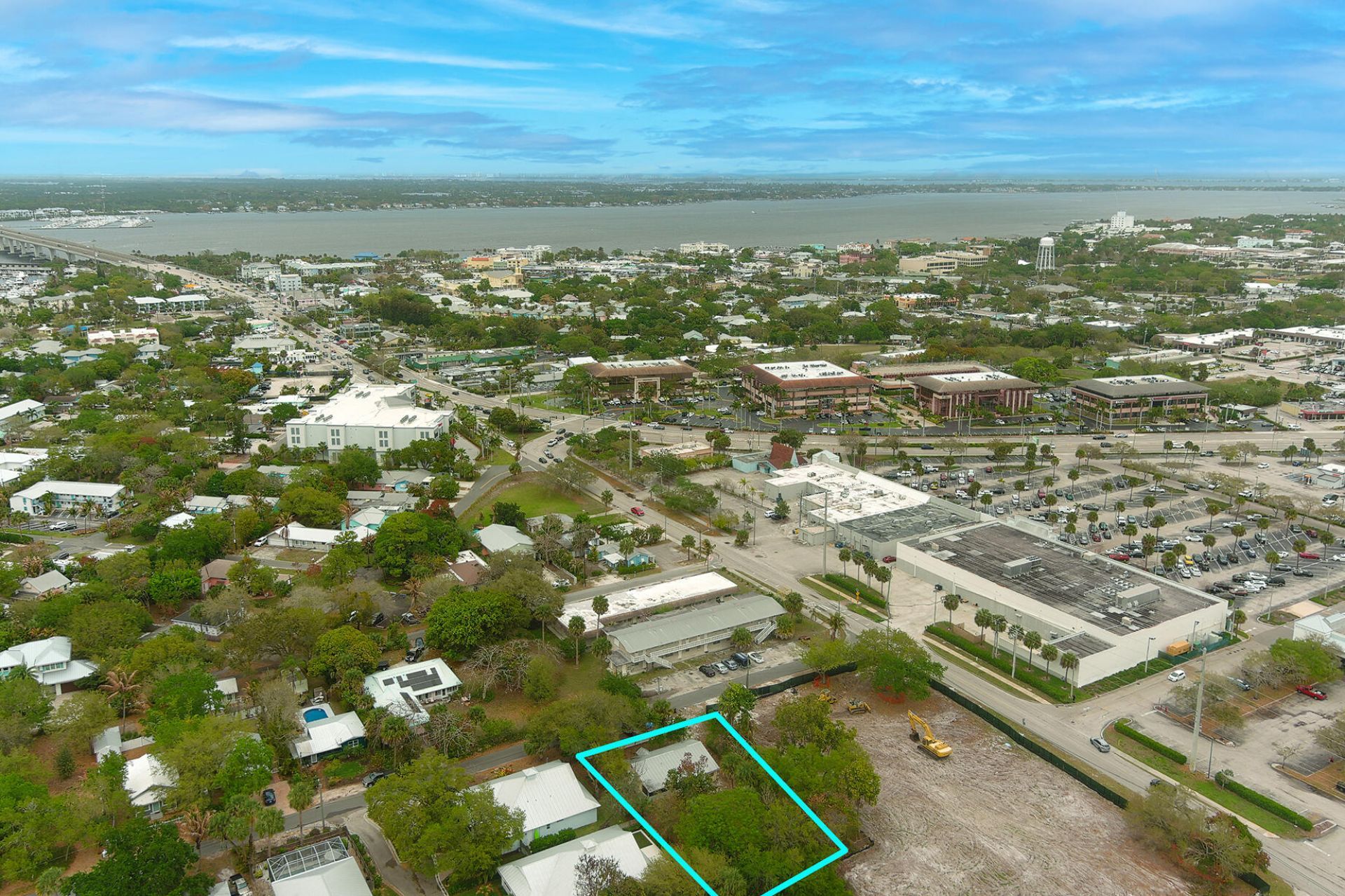 521 SW Halpatiokee Street, Stuart, FL 34994 Photo