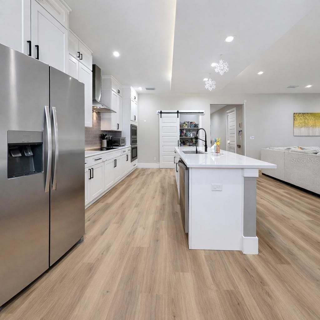 2720 S Shine Avenue, Orlando, FL 32806 Photo