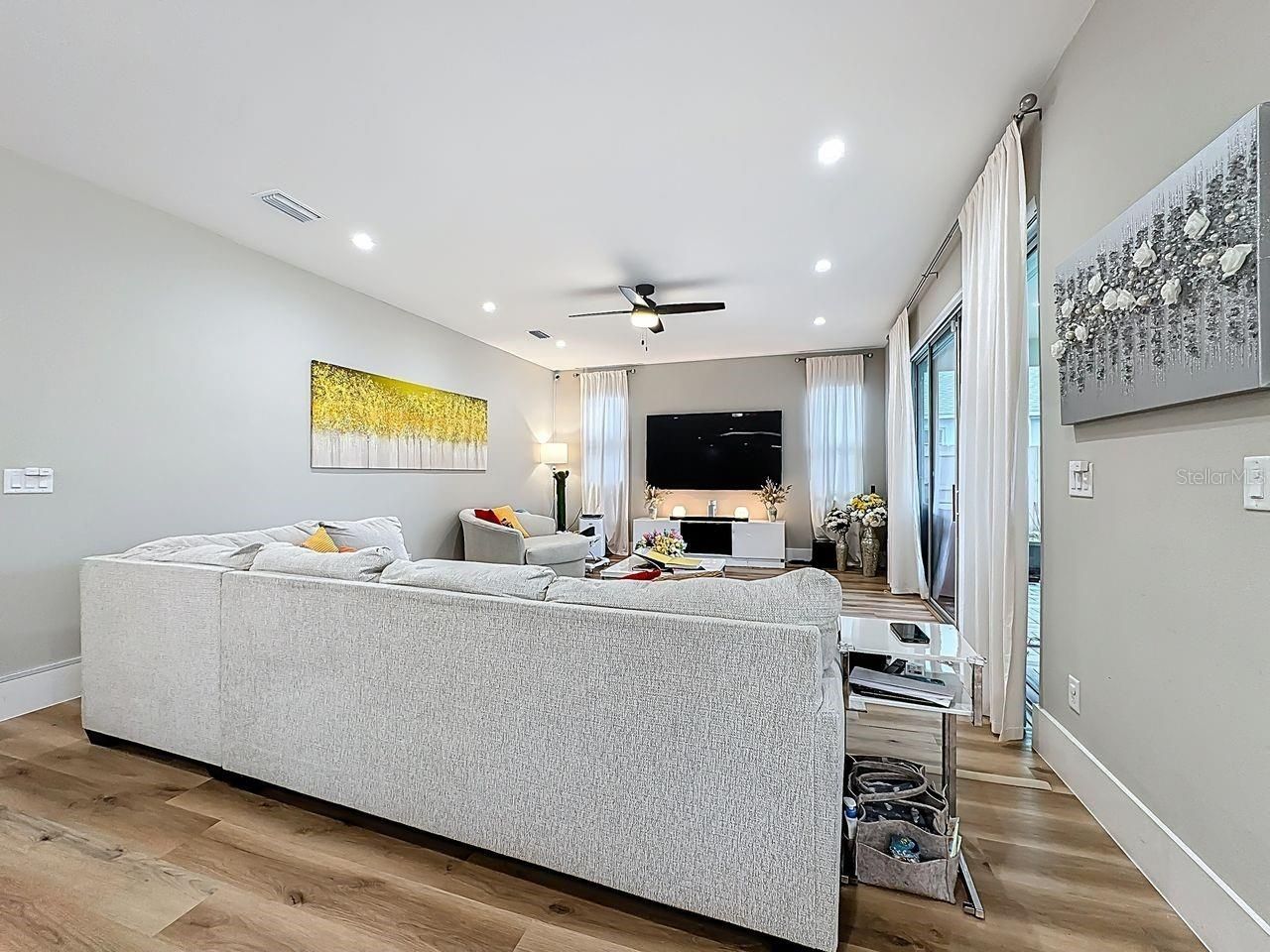 2720 S Shine Avenue, Orlando, FL 32806 Photo