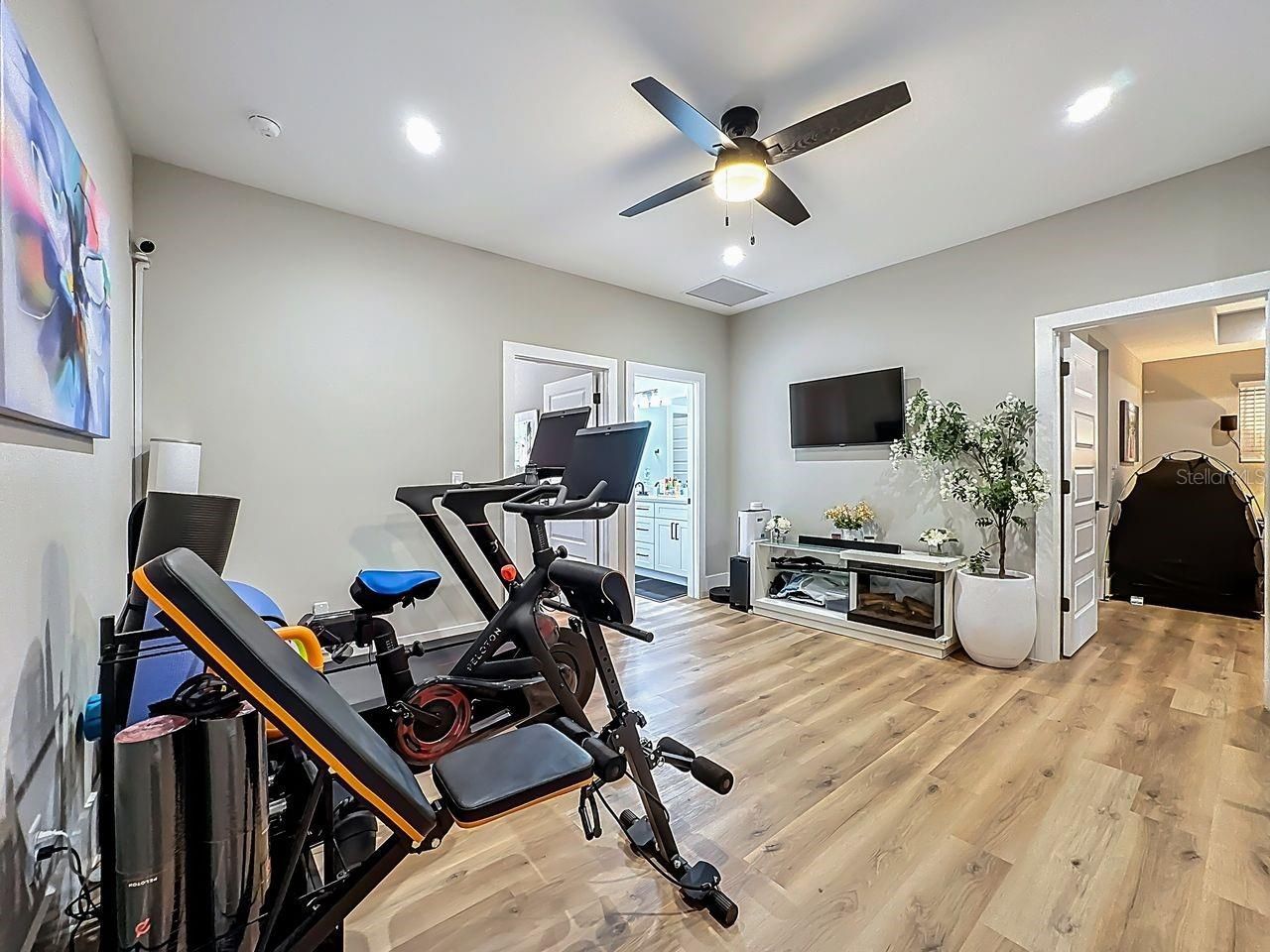 2720 S Shine Avenue, Orlando, FL 32806 Photo